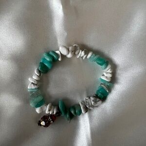 Elastic bracelet